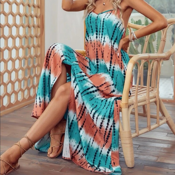 Tie dye color block backless halter dress - Picture 4 of 9